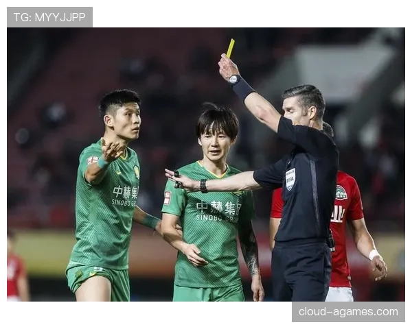 表面稳如泰山，其实防线一碰就碎：国安为何越守越乱？